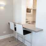 Wellington Quay Apartments - breakfast bar