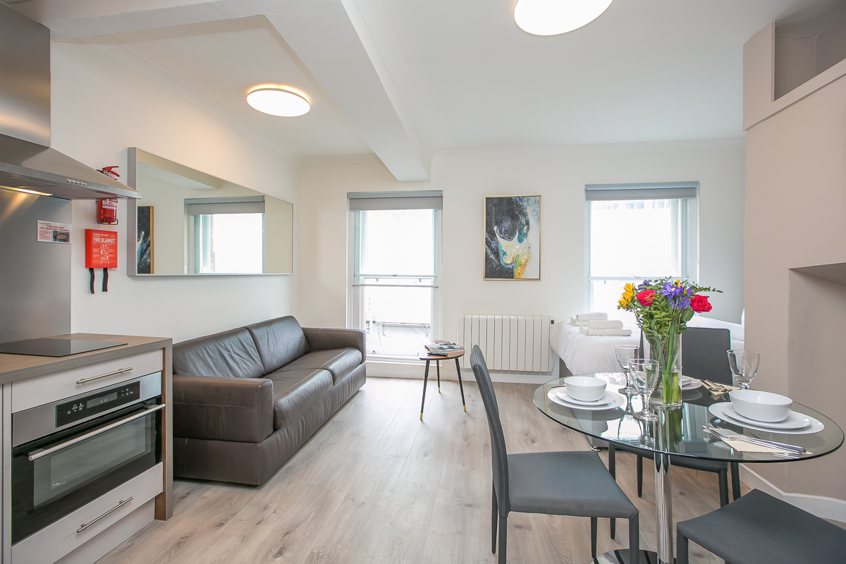 St Stephen's Green District Large Studios City Break Apartments