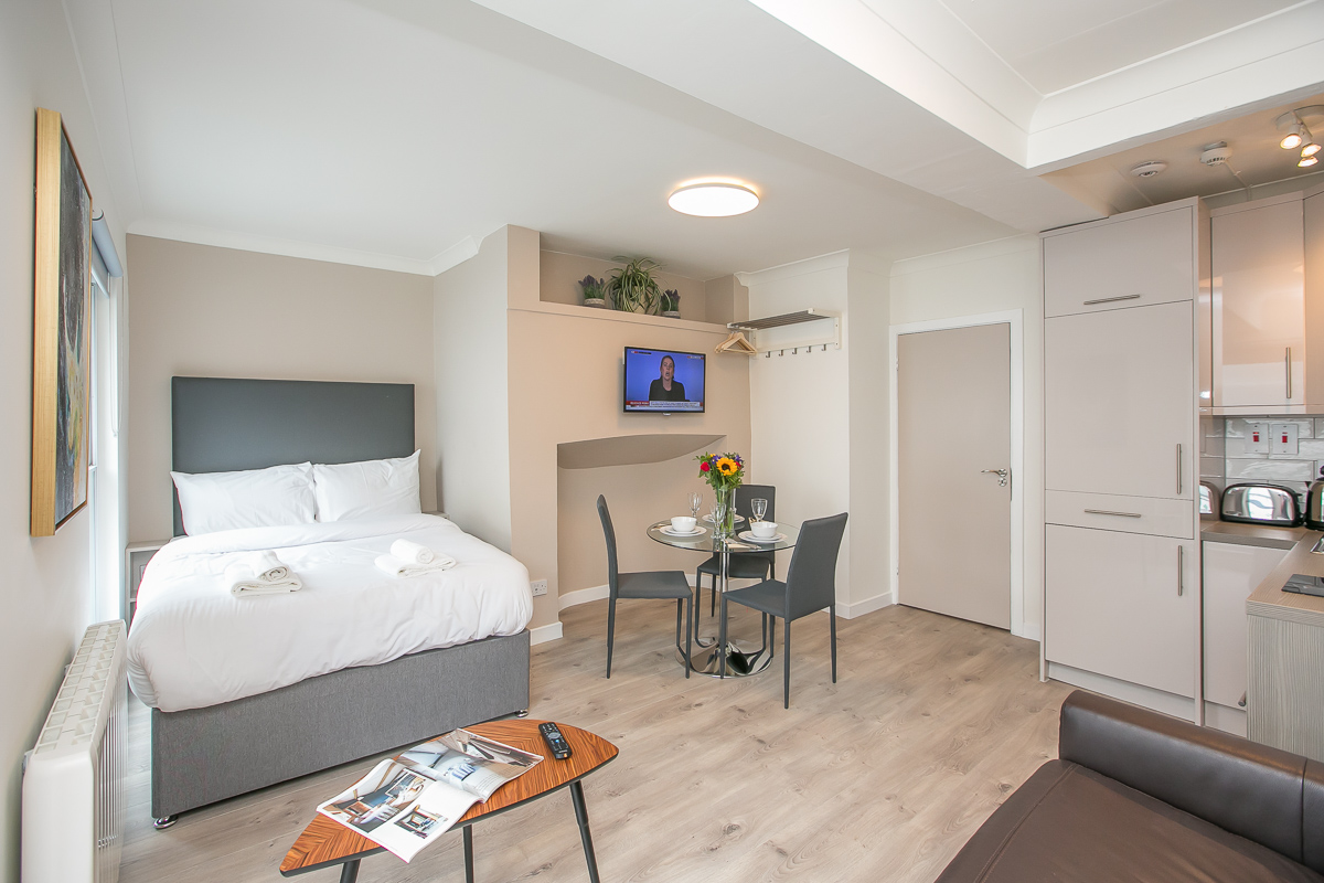 St Stephen's Green District Large Studios City Break Apartments