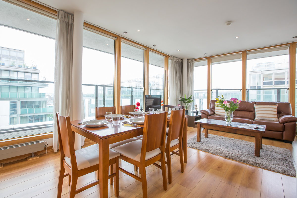 3 Bedroom Penthouse in Spencer Dock City Break Apartments