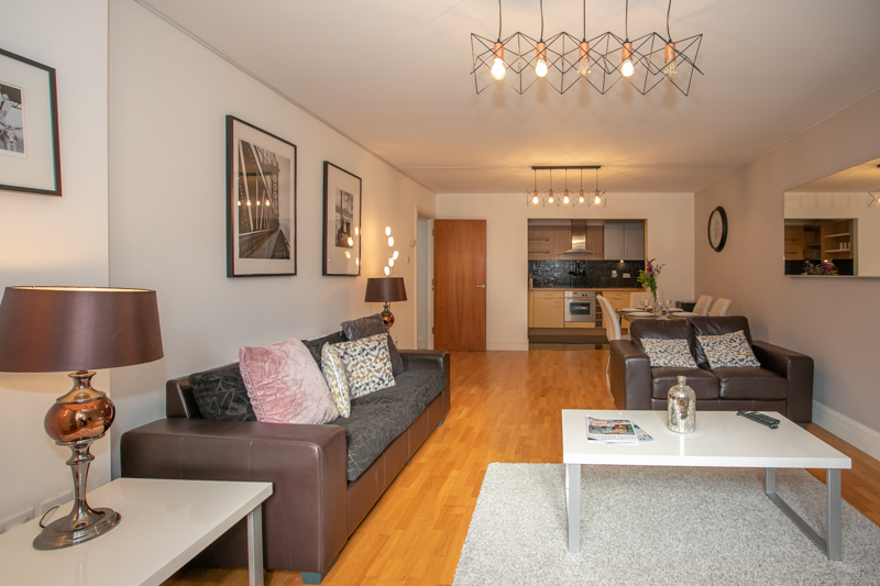 Adelaide Square By City Break Apartments
