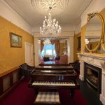Shelbourne Road City Break Apartments Piano