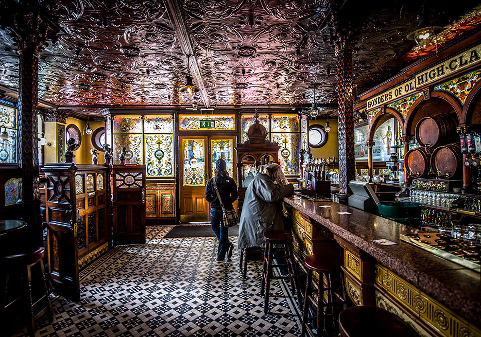 The Crown Pub, founded in 1885. Most Victorian age pub in Belfast.  A visit to iconic and historic pub district in Belfast, Ireland. January 2013