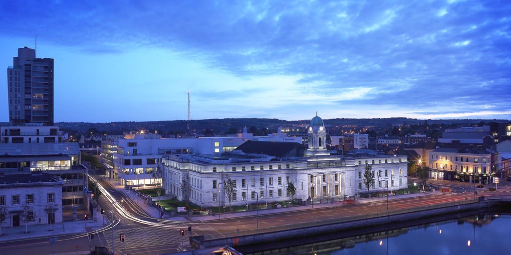 medium-Cork City Hall